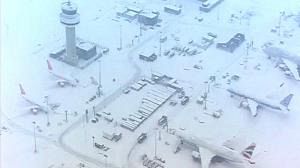 Le froid et la neige paralysent Heathrow et Gatwick