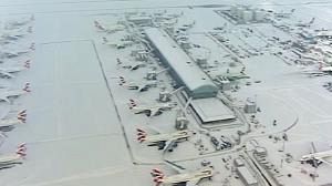 Les aéroports européens paralysés par la neige