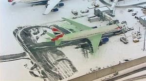 Europe: la neige sème une nouvelle fois la pagaille dans les aéroports