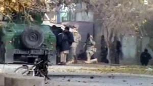 L’armée afghane prise pour cible par des kamikazes