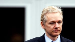 Extradição de Assange para a Suécia será decidida em Fevereiro