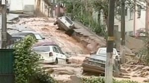 Brazil flood deaths near 400