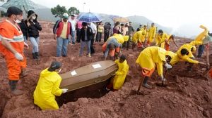 Teresopolis et Nova Friburgo enterrent leurs très nombreux morts