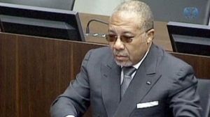 Advogado de Charles Taylor abandona audiência em protesto