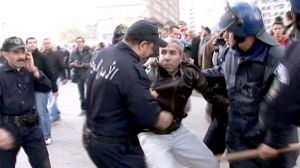 Algerian police stifle protest