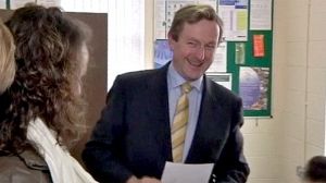 Le parti Fine Gael remporte les législatives irlandaises, selon un premier sondage