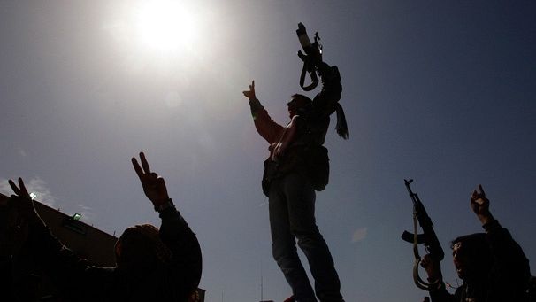 Pick of the Clicks: Libya looks to the skies for help