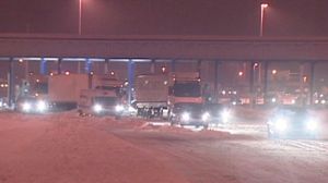 Traffic chaos as snow blocks Spanish motorway
