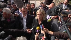 Le Pen visits migrants on Lampedusa