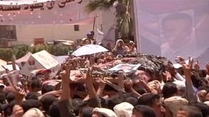 Yemen, il presidente Saleh fa dimettere il governo