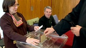 French socialists beat Sarkozy’s UMP in council poll