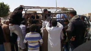 Rebels deliver aid in Ajdabiyah