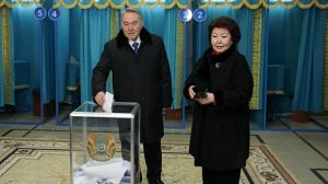 Kazakhstan : Noursoultan Nazarbaïev réélu sans surprise