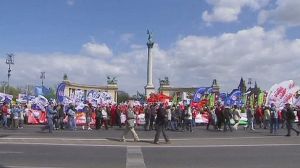 Austérité européenne: réunion ministérielle et manifestation en Hongrie