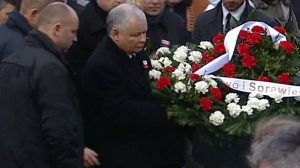 Poland marks plane crash anniversary