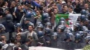 Dozens of injured in Algerian student protest
