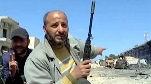 L’Otan bombarde la Libye