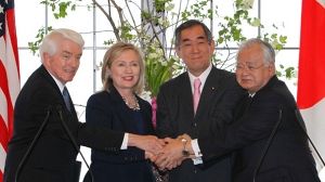 Le Japon est indispensable pour la marche du monde, affirme Hillary Clinton