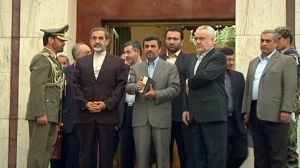 Le président Ahmadinejad forcé de réaffirmer son allégeance au Guide Suprême
