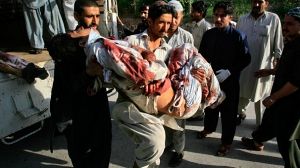 Scores killed in Pakistan suicide bomb blasts