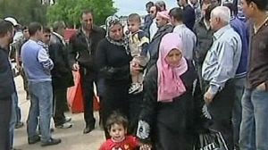 Syrians flee to Lebanon to escape violence