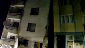 Fatal tremor strikes western Turkey