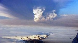 Le nuage de cendres islandais touchera la Scandinavie mardi