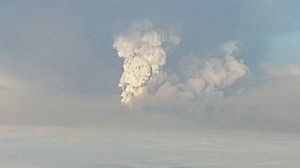 Iceland volcano grounds European planes