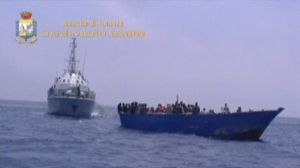 Cerca de 350 inmigrantes desembarcan en la isla italiana de Lampedusa