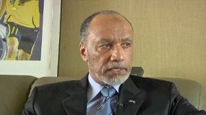 Mohamed Bin Hammam retire sa candidature à la présidence de la Fifa