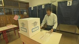Big test for Berlusconi in local election run-offs