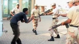 La vidéo d’une exécution sommaire accuse l’armée pakistanaise