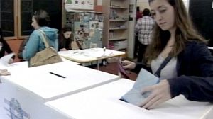 Berlusconi urges voters to abstain in referendums