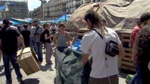 “The Outraged” dismantle their camp in Madrid