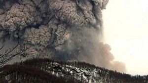 Chilean eruption shows no sign of abating