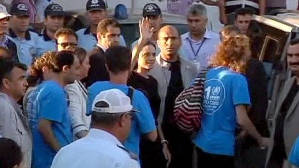 Angelina Jolie visits Syrian refugees in Turkey