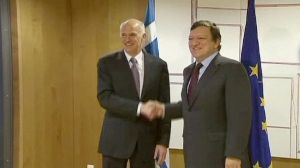 Papandreou prepares for crucial vote