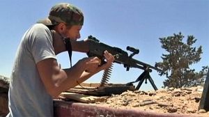 Libye : Paris admet avoir armé les rebelles
