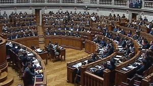 Portugal’s PM proposes one-off levy on salaries