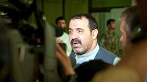 Les talibans revendiquent l’assassinat du frère du président afghan
