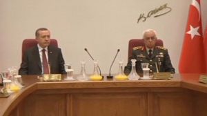 Le Premier ministre turc gagne une nouvelle manche contre les militaires