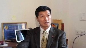 Tibet: le nouveau chef du gouvernement en exil prête serment
