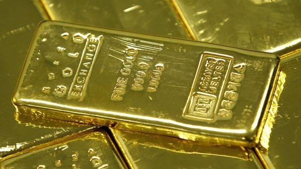 Gold rush and oil slick as shares tumble