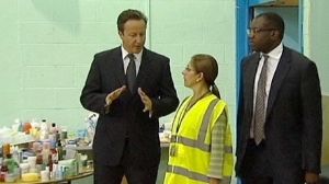 La visite de Cameron dans le quartier londonien de Tottenham a tardé