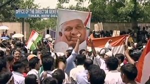 Indian anti-graft activist agrees protest deal