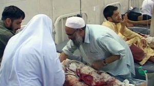 Dozens killed in Pakistan mosque blast