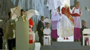 Rainy weather fails to dampen spirit of Pope’s visit