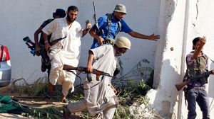 Bombardements et combats continuent à Tripoli