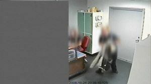Des policiers suédois voleurs