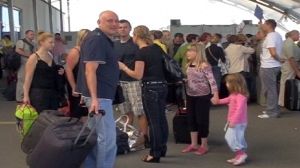 Bulgarie : des centaines de touristes bloqués depuis vendredi à l’aéroport de Bourgas